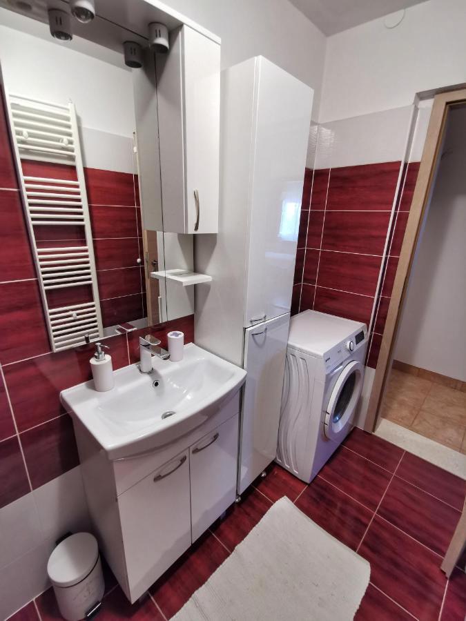 Apartments Plejic Сегет Враница Екстериор снимка