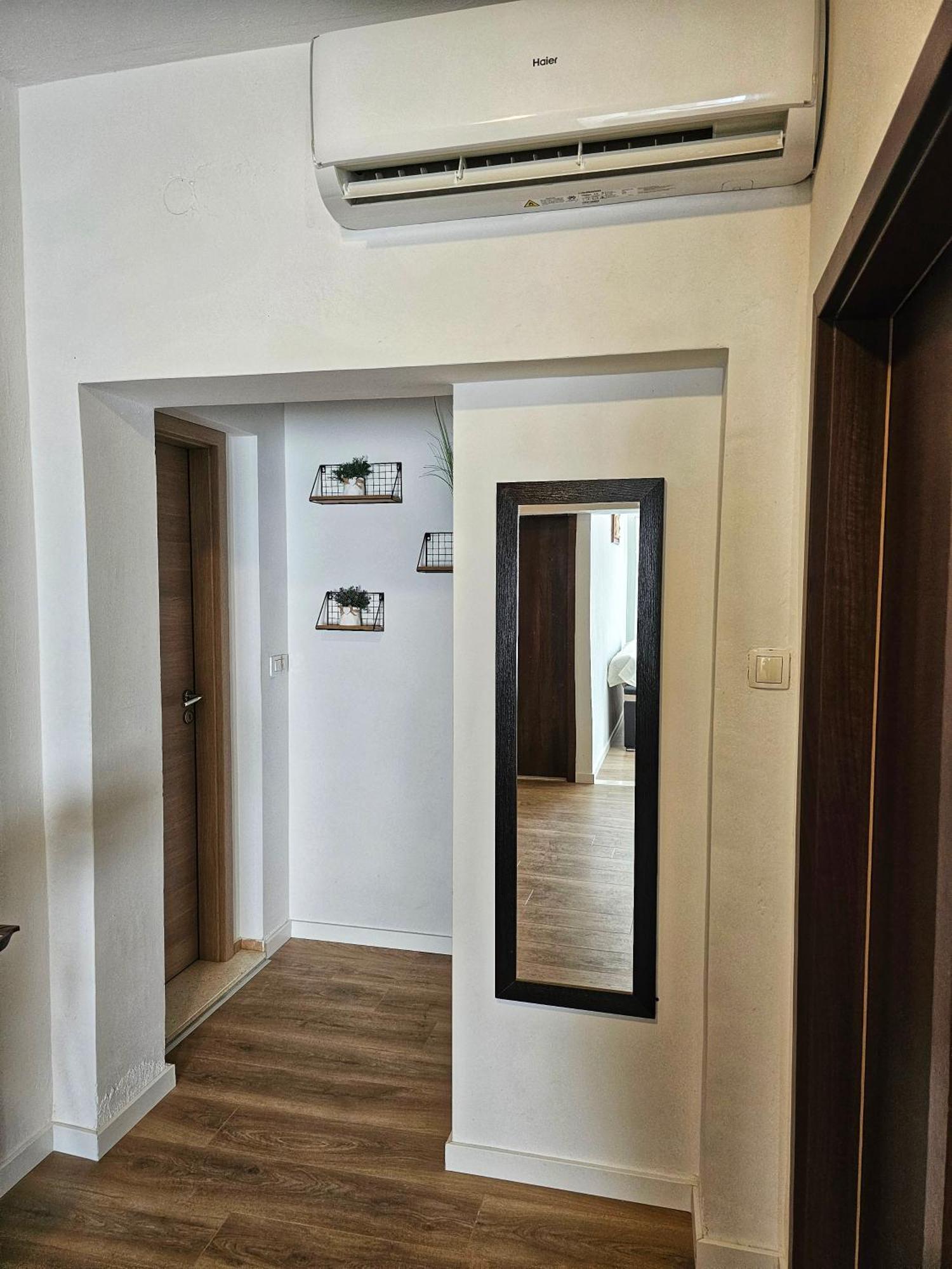 Apartments Plejic Сегет Враница Екстериор снимка