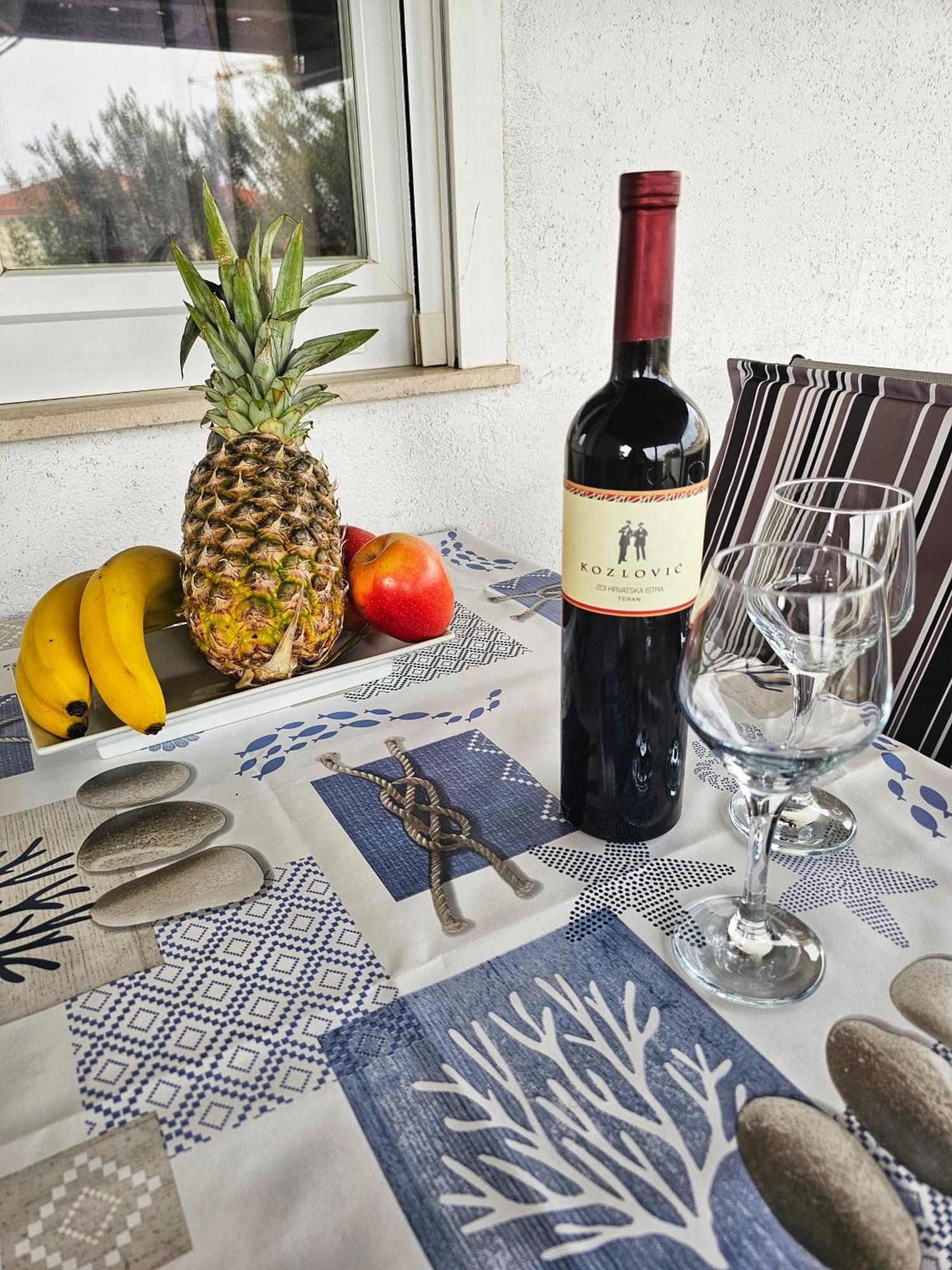 Apartments Plejic Сегет Враница Екстериор снимка