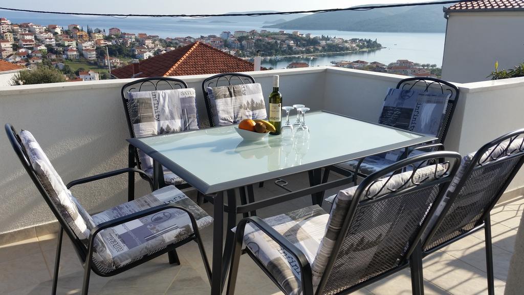Apartments Plejic Сегет Враница Екстериор снимка
